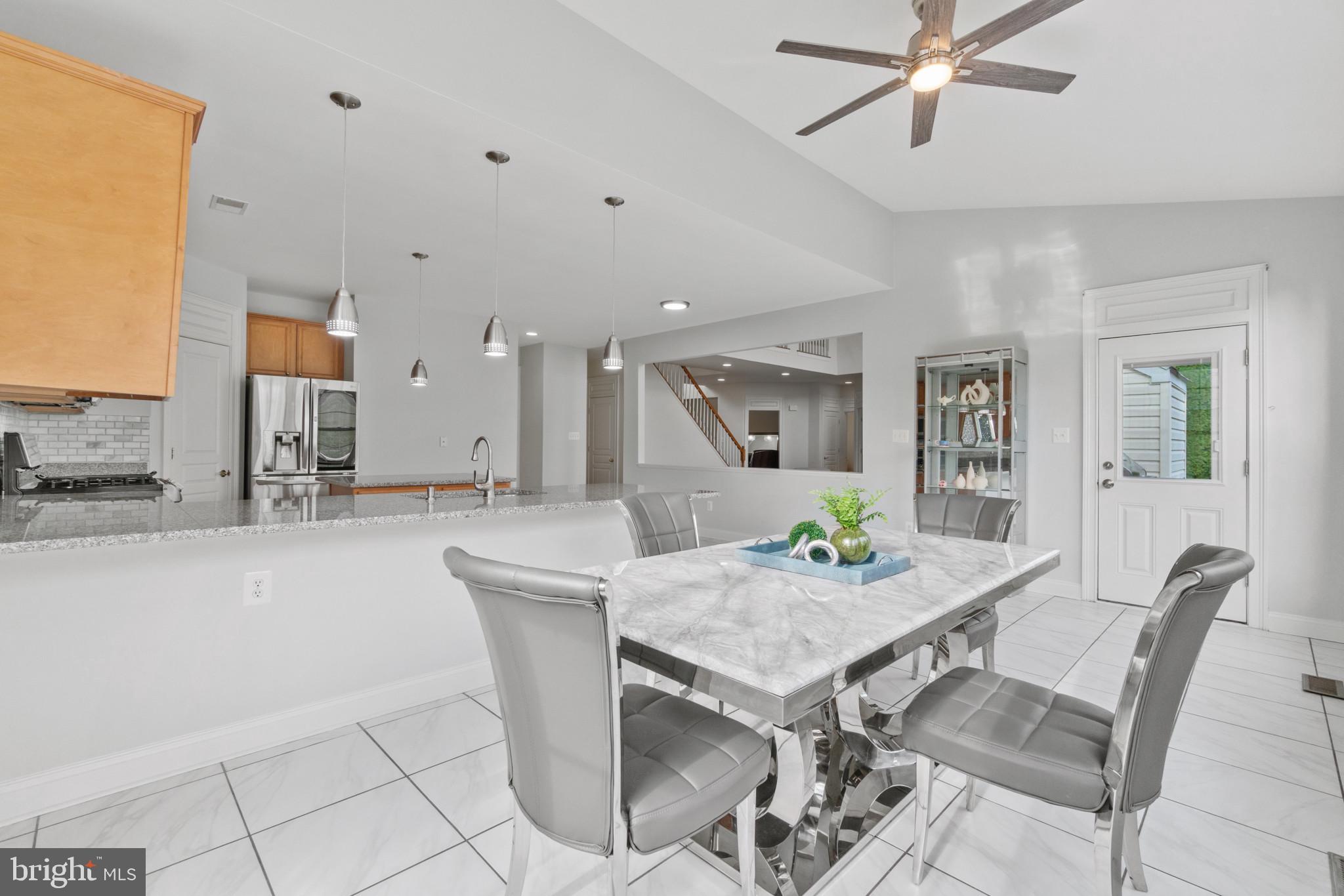 AUTUMN VIEW - Residential