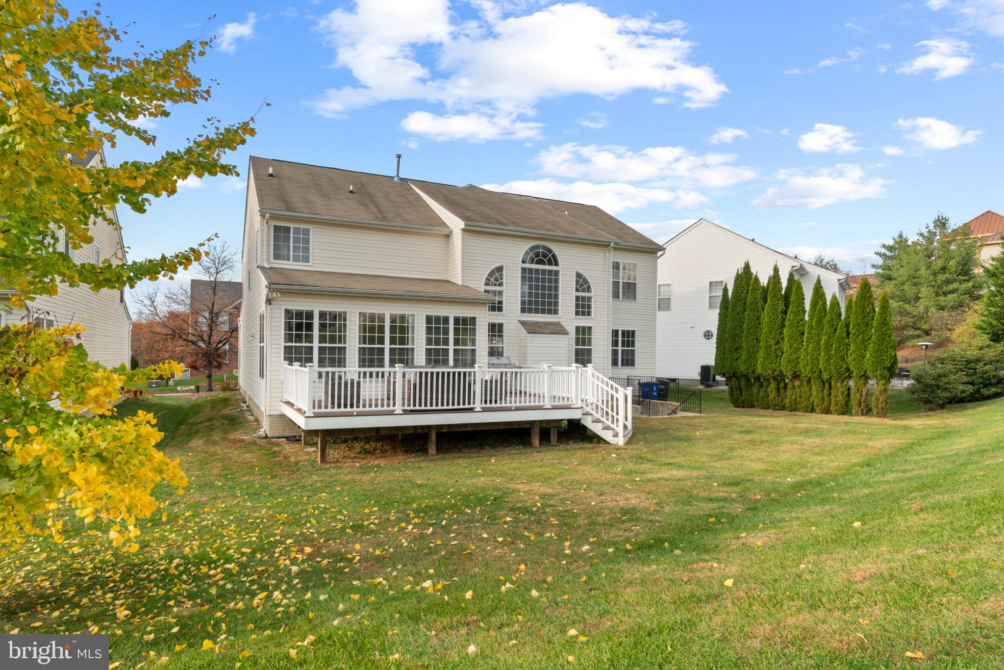 AUTUMN VIEW - Residential