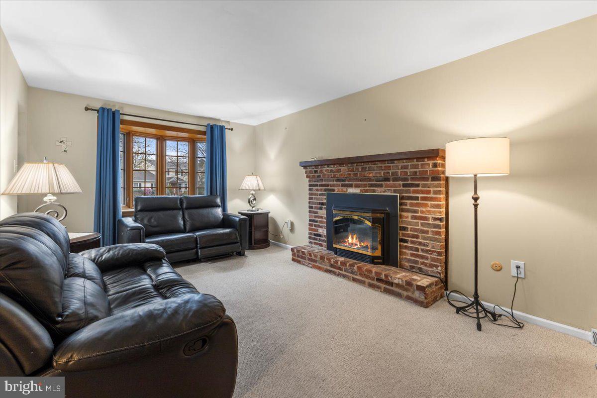 1505 FAIRVIEW WAY