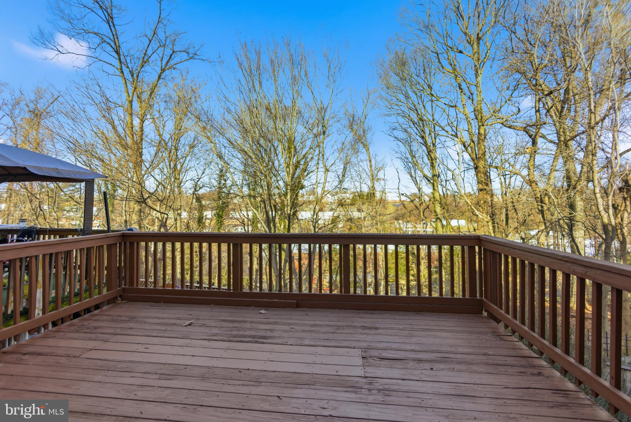 GLASSMANOR - Residential Lease