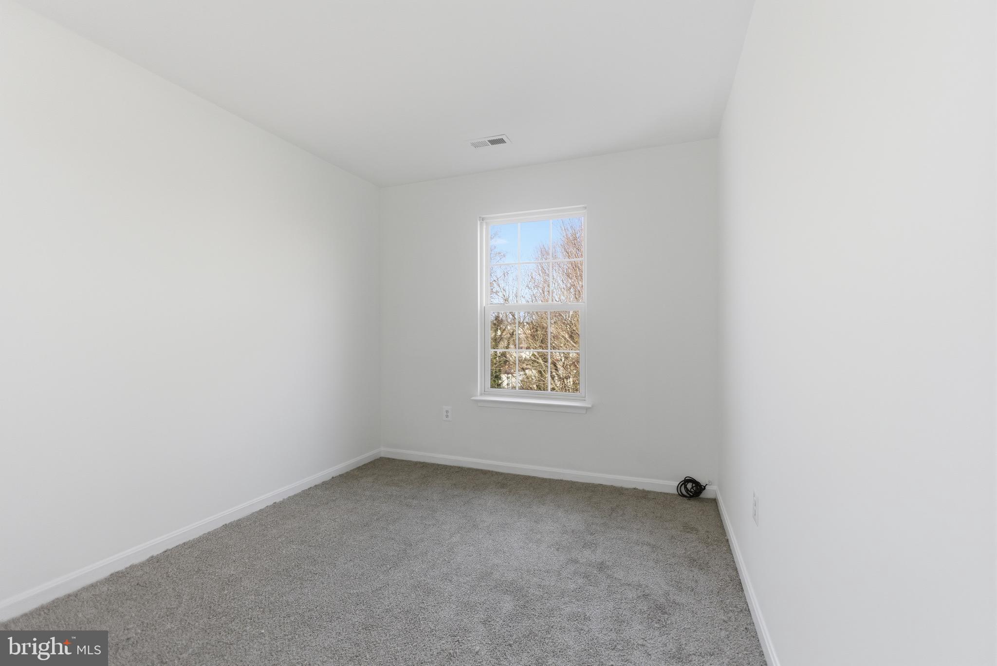 GLASSMANOR - Residential Lease