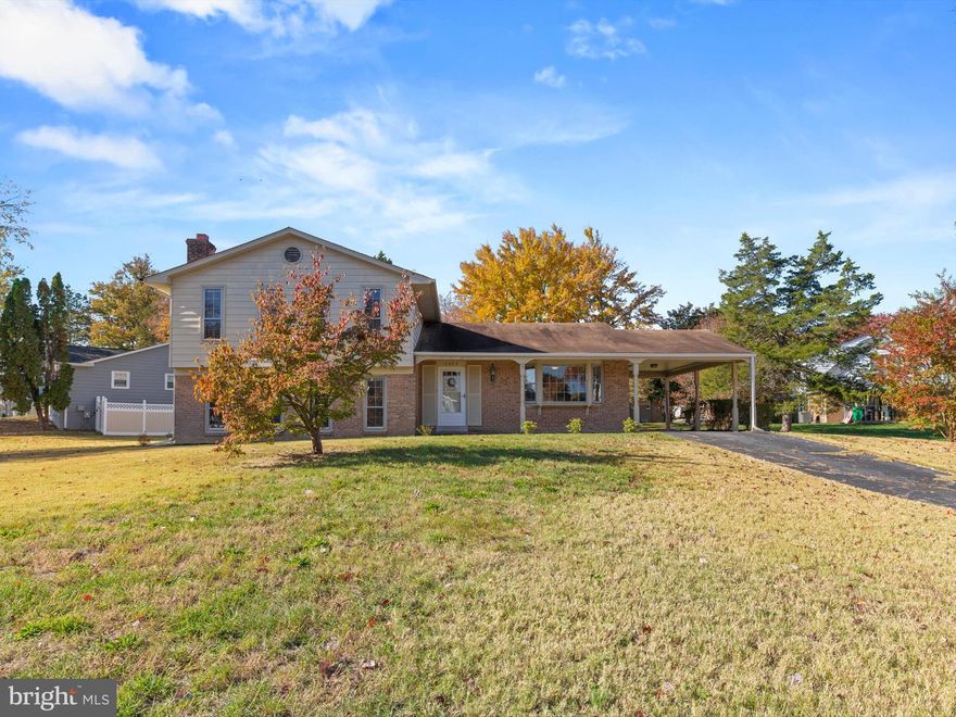 This spacious 4-bedroom, 2.5-bathroom single-family home in Fort Washington offers the perfect blend of comfort and convenience. With a large front and back yard, there's plenty of outdoor space for relaxation and entertainment. The property also features a carport, driveway, and ample street parking, thanks to its corner lot location. Inside, you'll find a comfortable layout with plenty of room for your family to grow. Don't miss out on this fantastic opportunity to make this house your home. Contact us today to schedule a viewing!