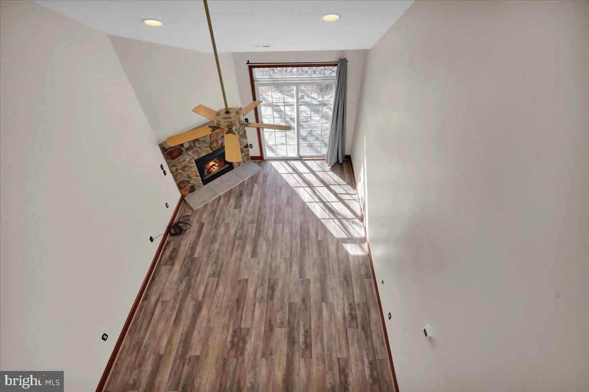 VLG AT MAIDENCREEK - Residential