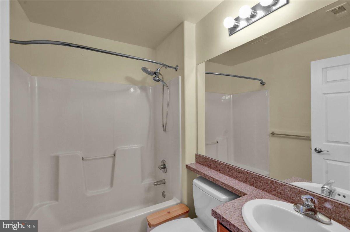 VLG AT MAIDENCREEK - Residential