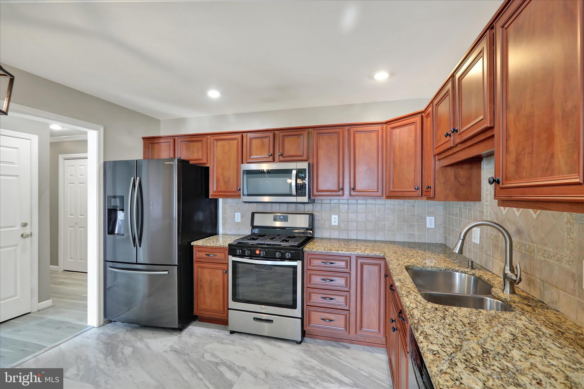 SUMMIT HILLS - Residential