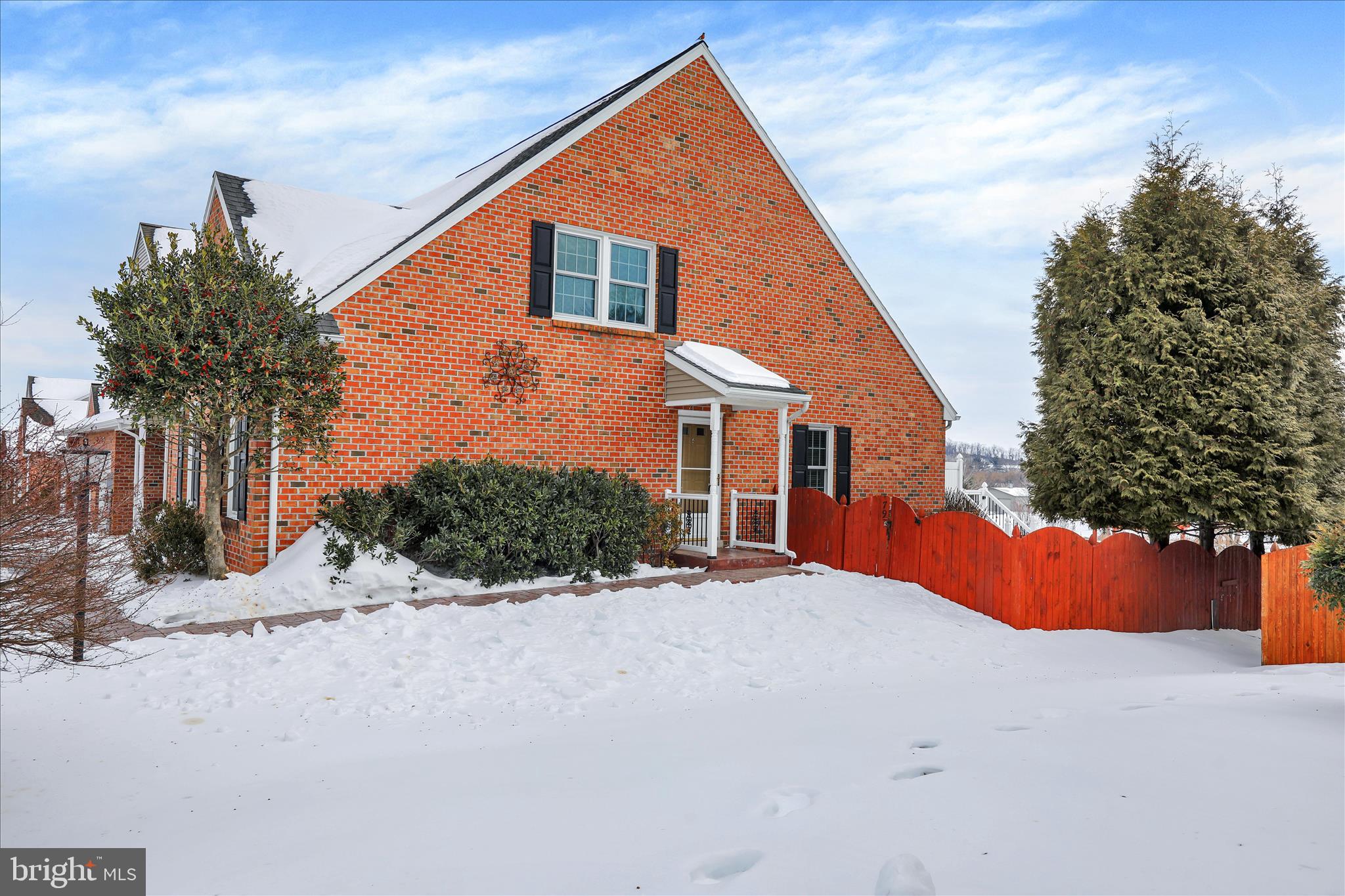 SUMMIT HILLS - Residential