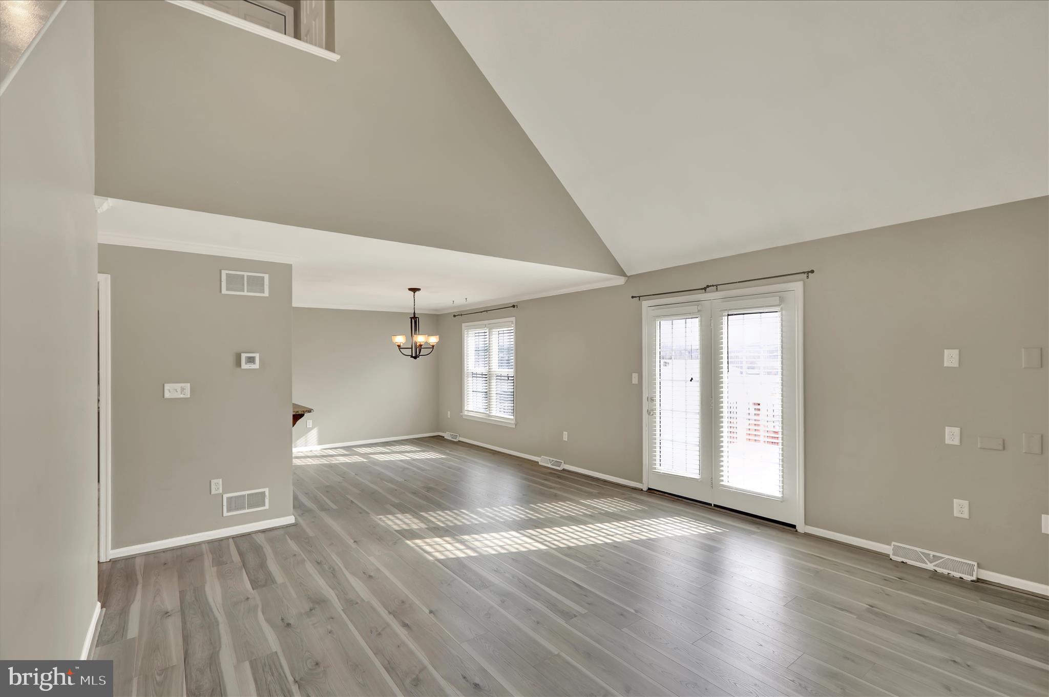 SUMMIT HILLS - Residential