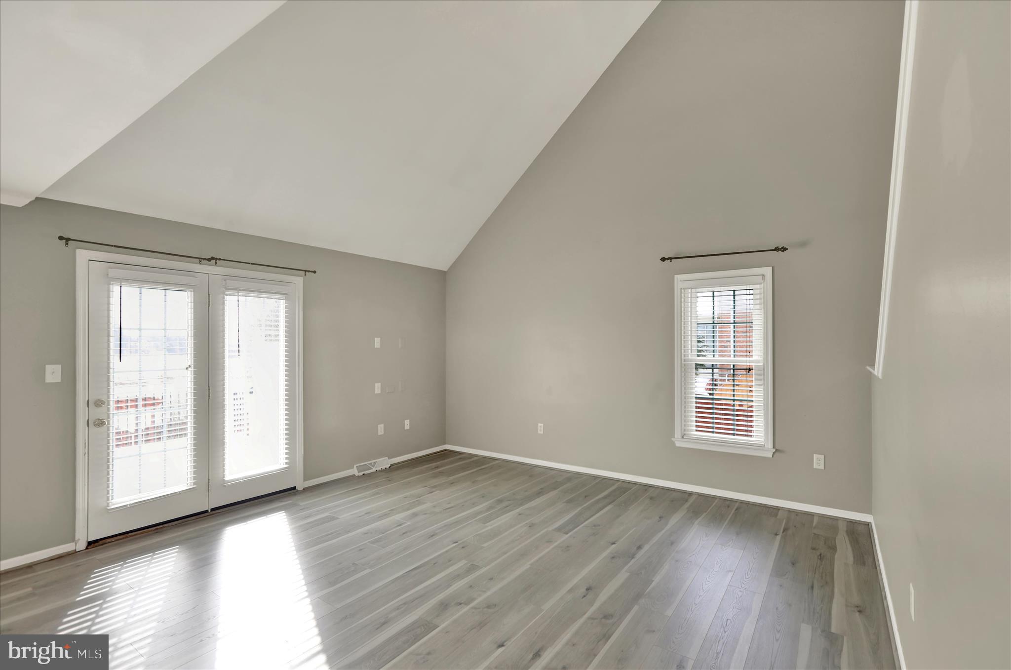 SUMMIT HILLS - Residential