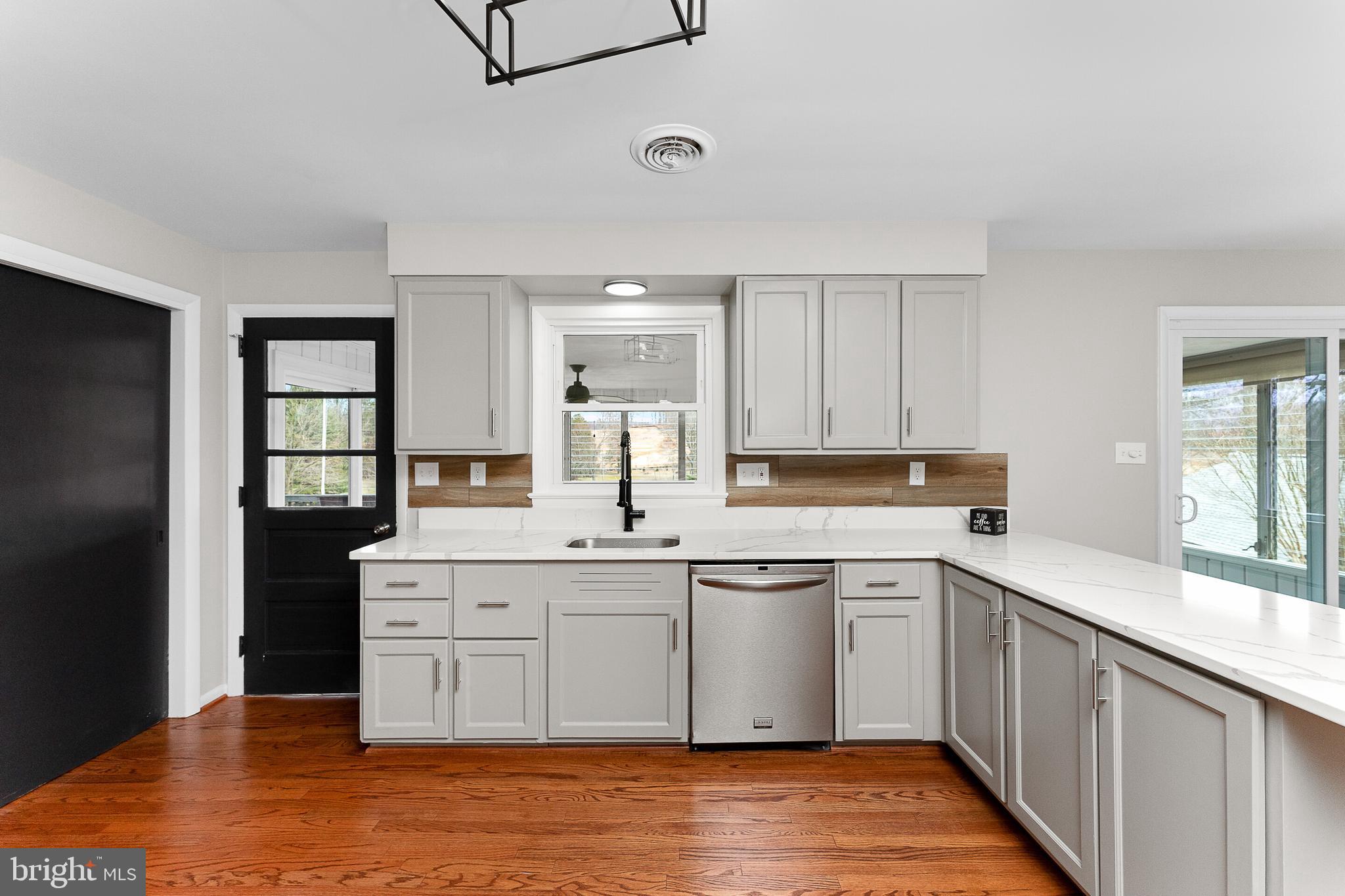 WENDY'S MEADOW - Residential