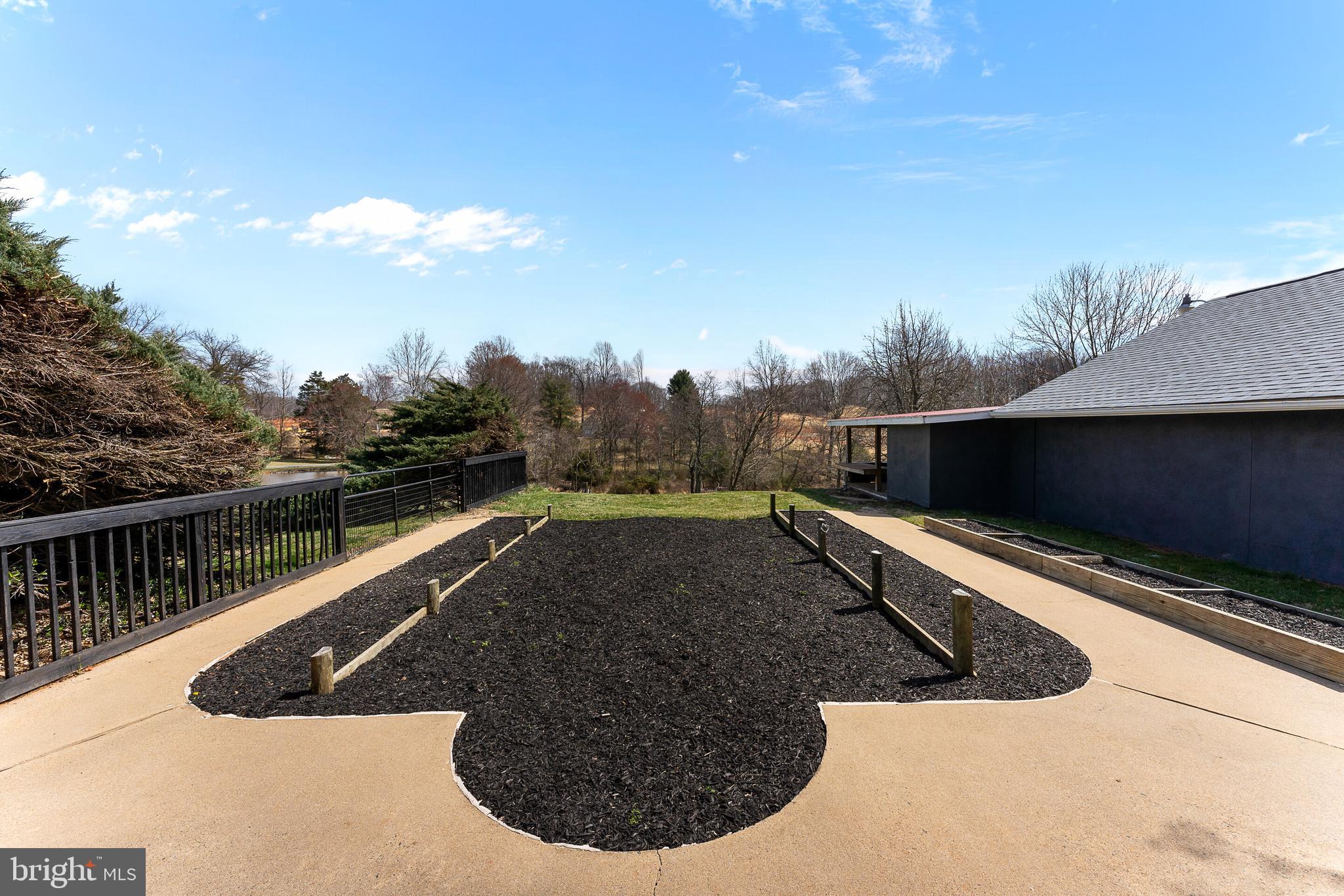 WENDY'S MEADOW - Residential