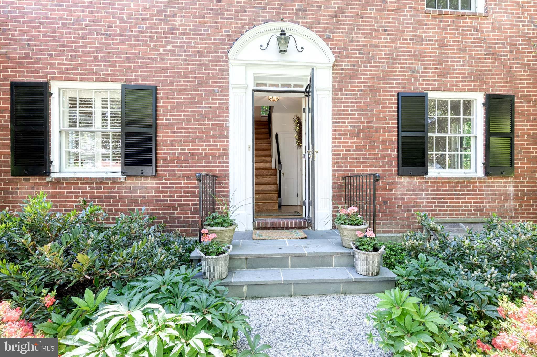 HOMELAND HISTORIC DISTRICT - Residential