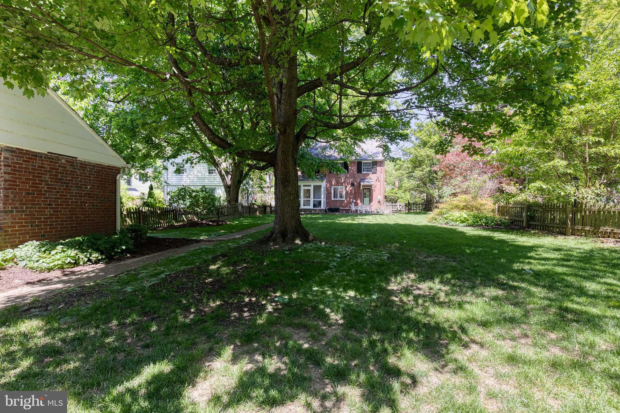 HOMELAND HISTORIC DISTRICT - Residential