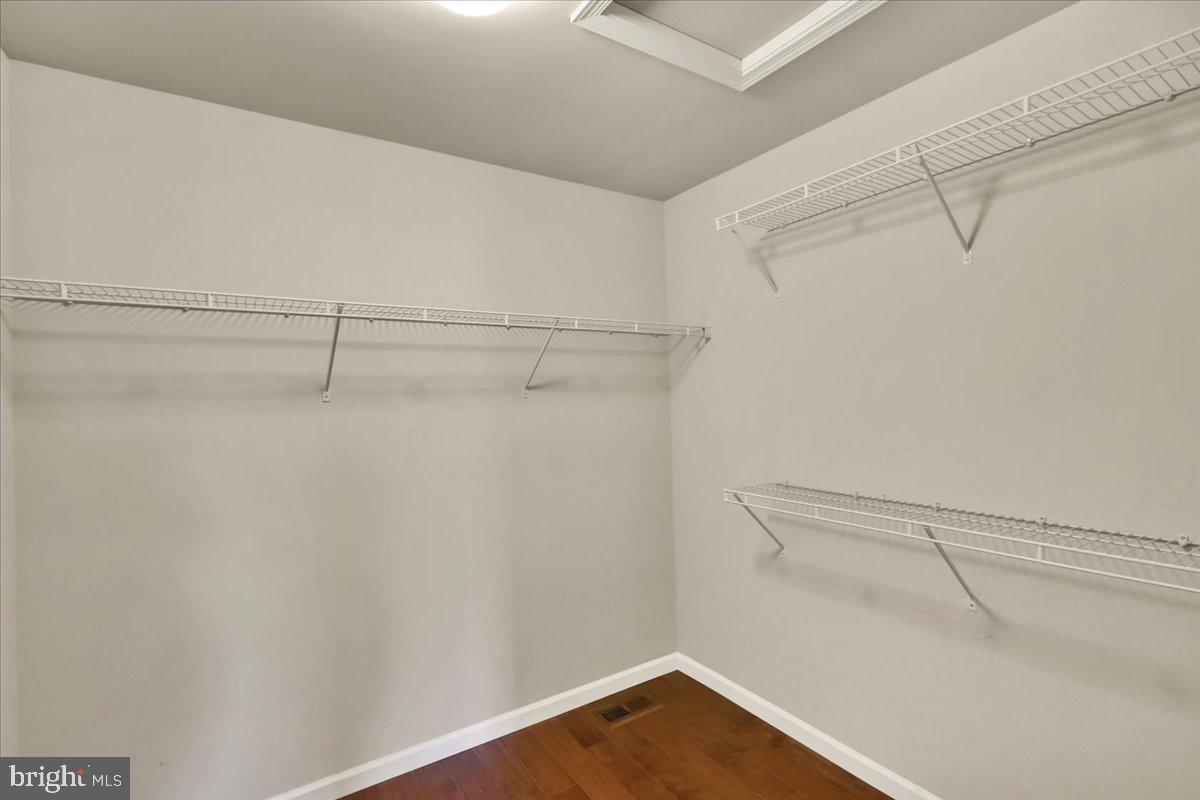 MAYAPPLE WOODS - Residential