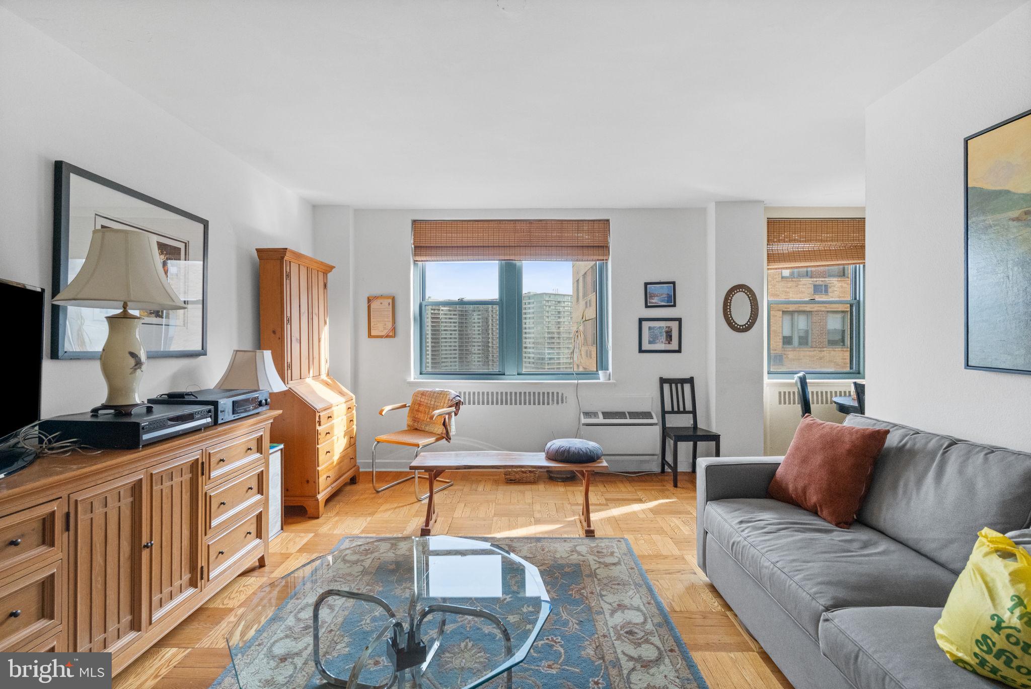 ART MUSEUM AREA - Residential