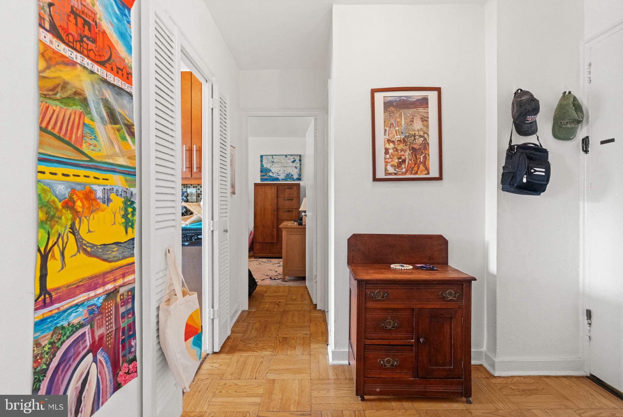 ART MUSEUM AREA - Residential