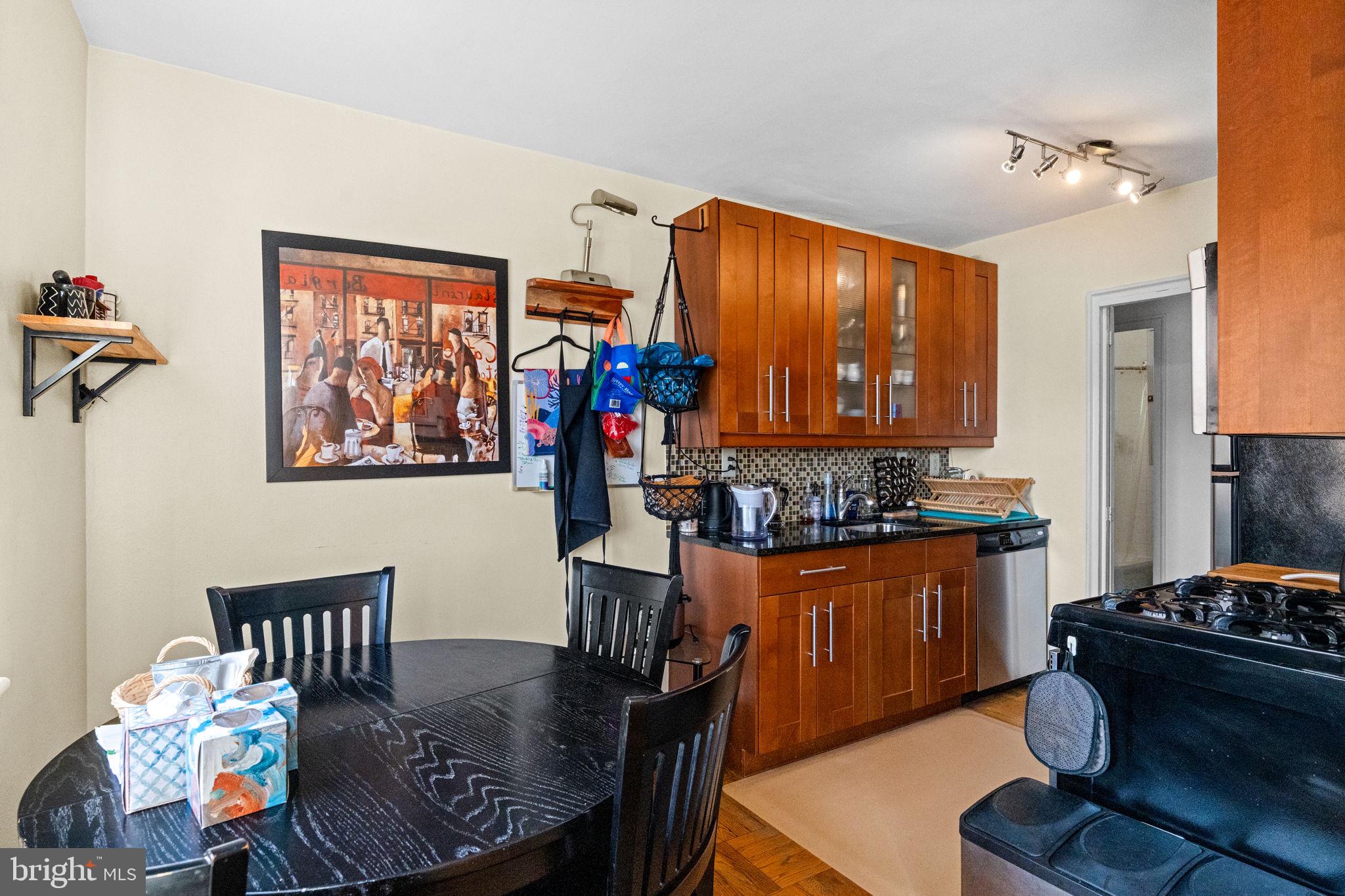 ART MUSEUM AREA - Residential