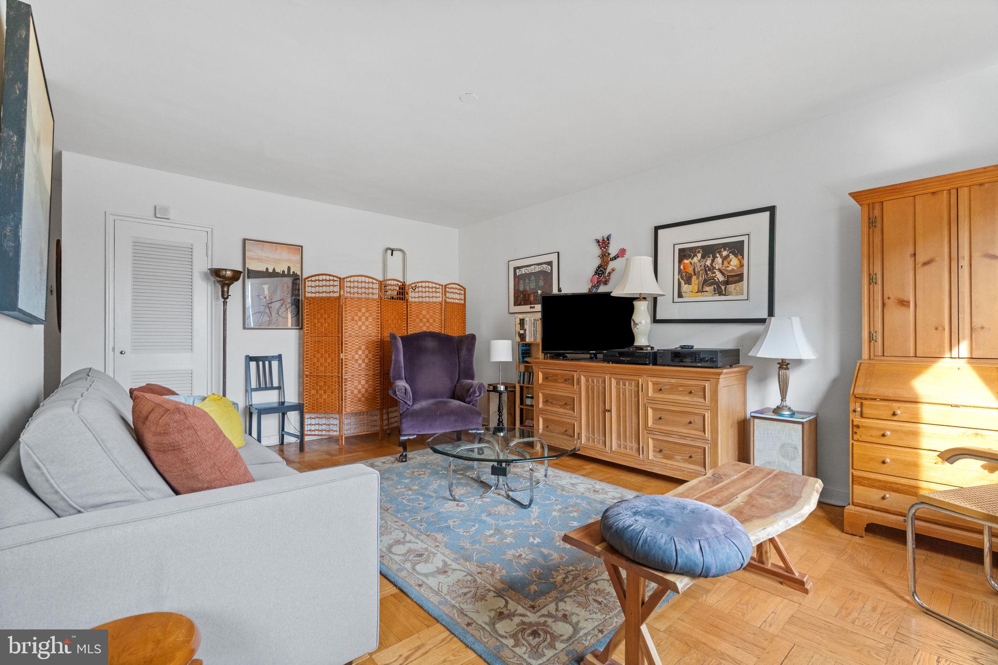 ART MUSEUM AREA - Residential