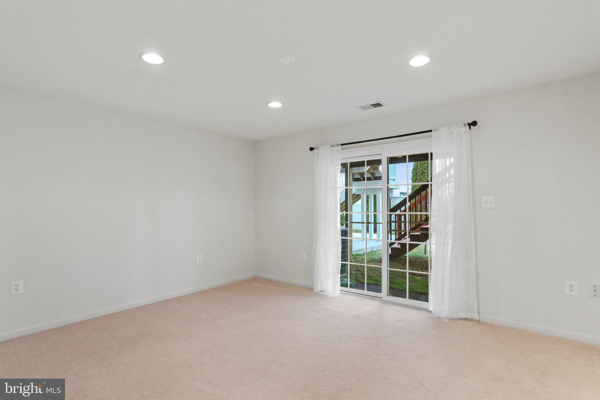 HUNTFIELD - Residential