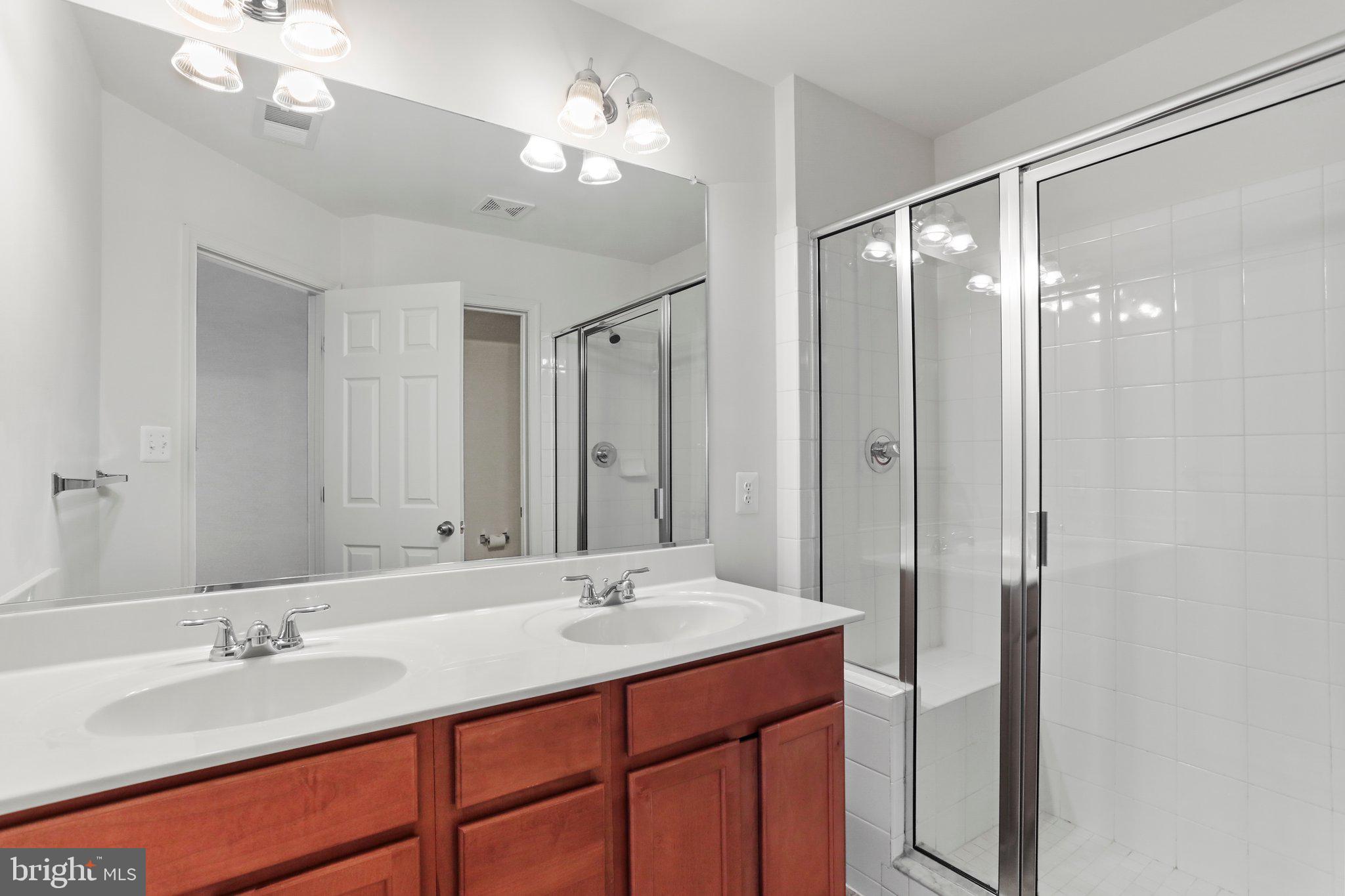 HUNTFIELD - Residential