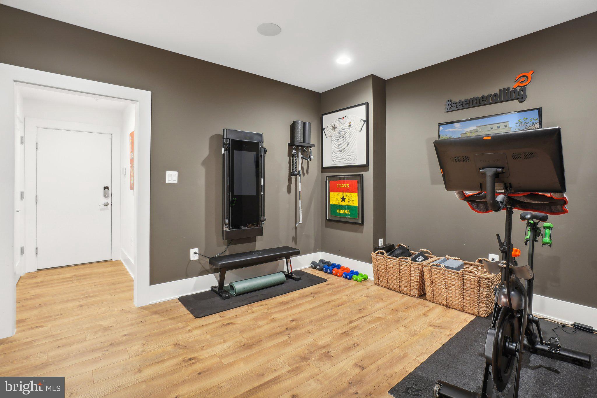 PT ROCKVILLE OUT RES 3 - Residential