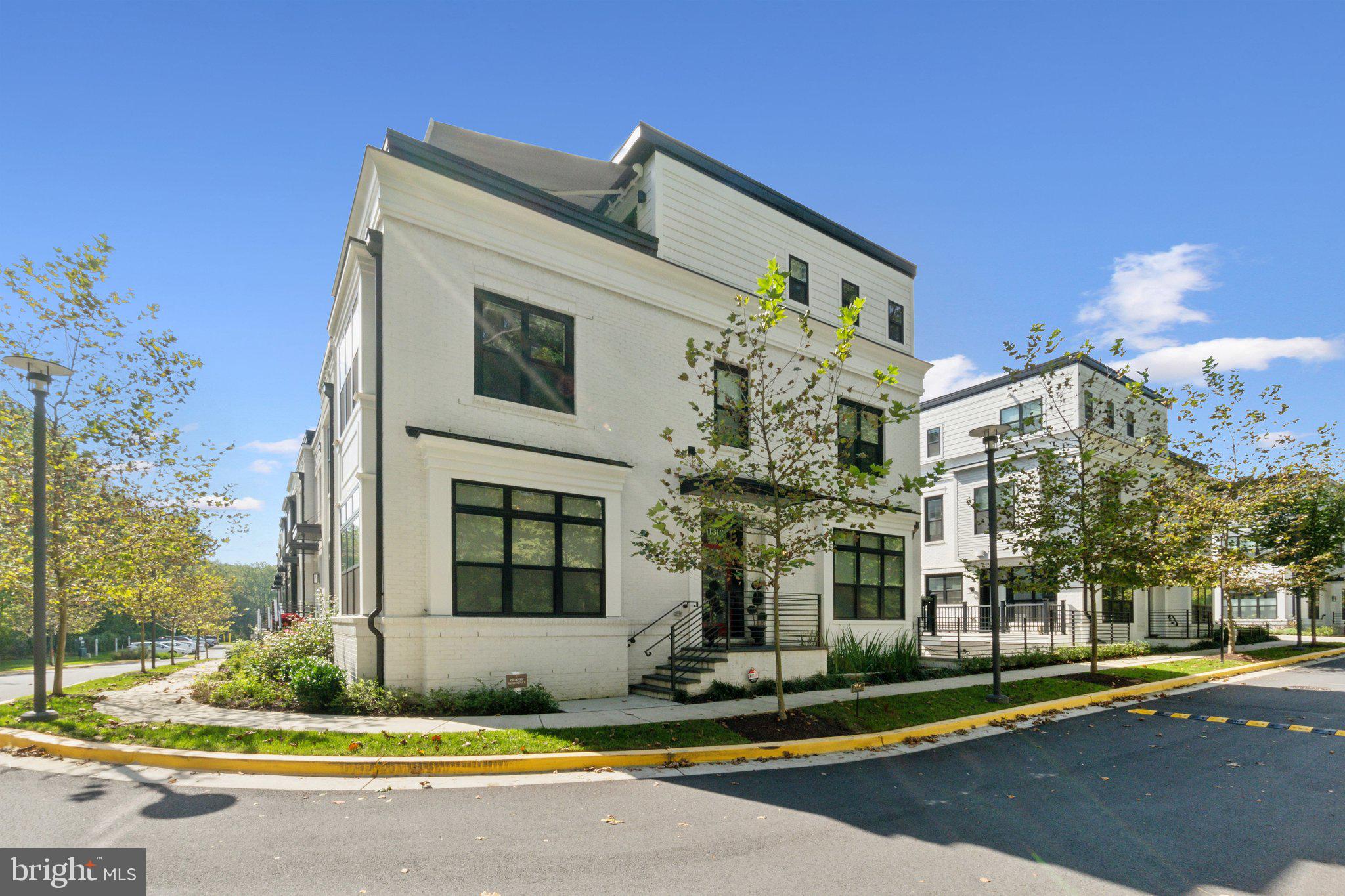 PT ROCKVILLE OUT RES 3 - Residential