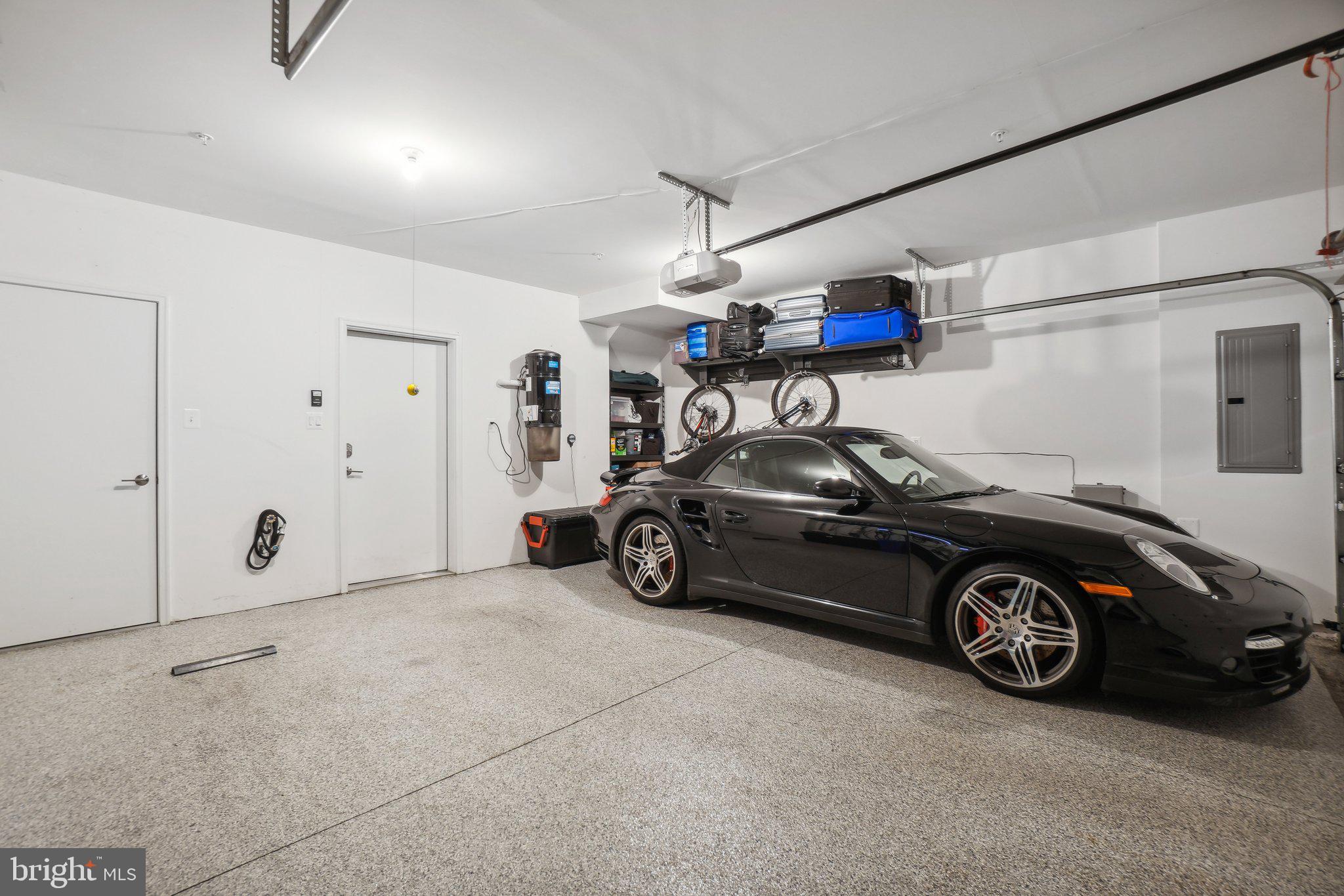 PT ROCKVILLE OUT RES 3 - Residential