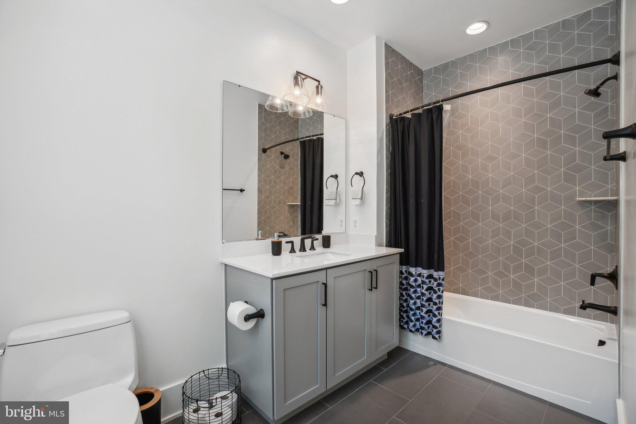 PT ROCKVILLE OUT RES 3 - Residential