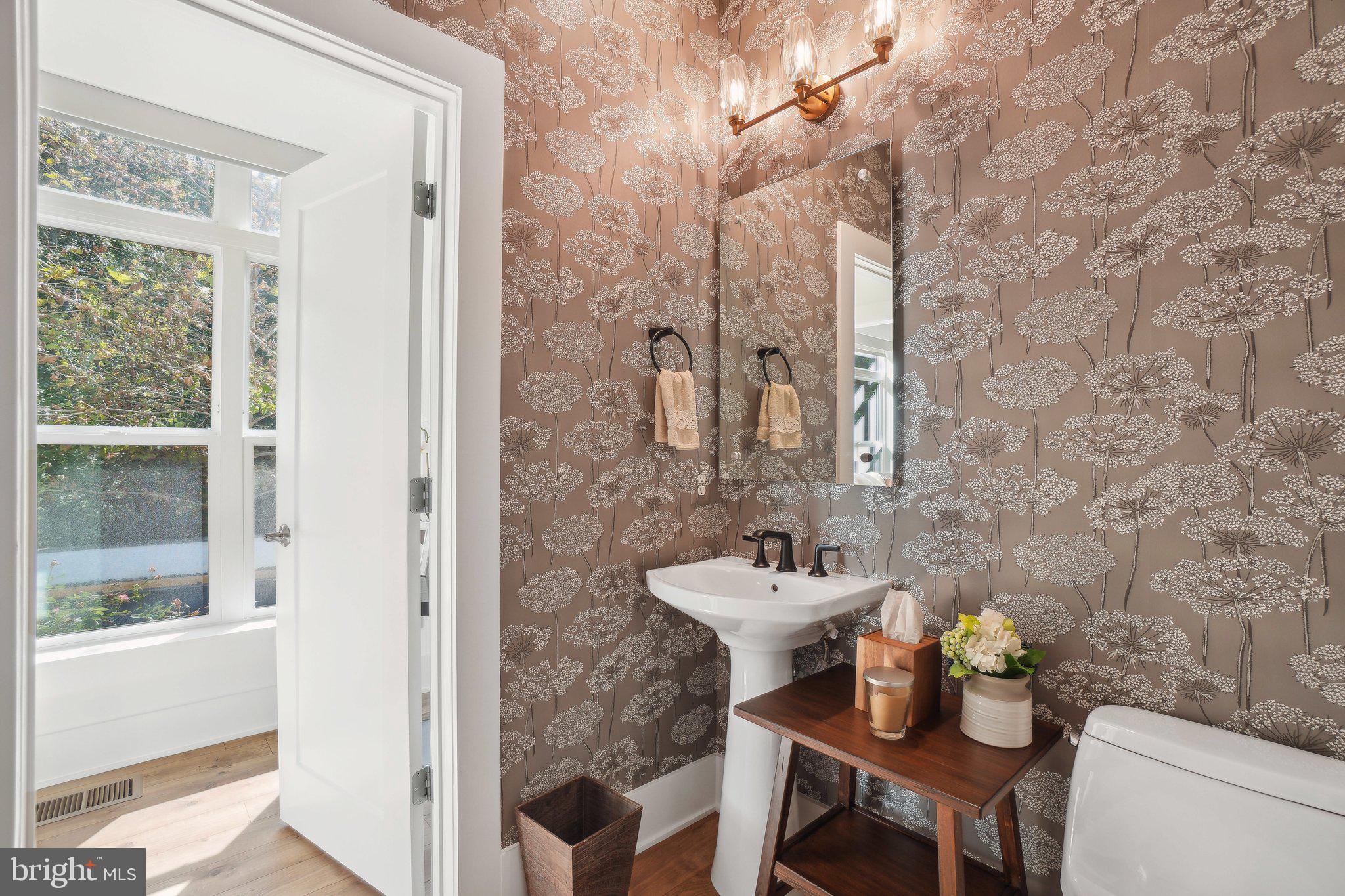 PT ROCKVILLE OUT RES 3 - Residential