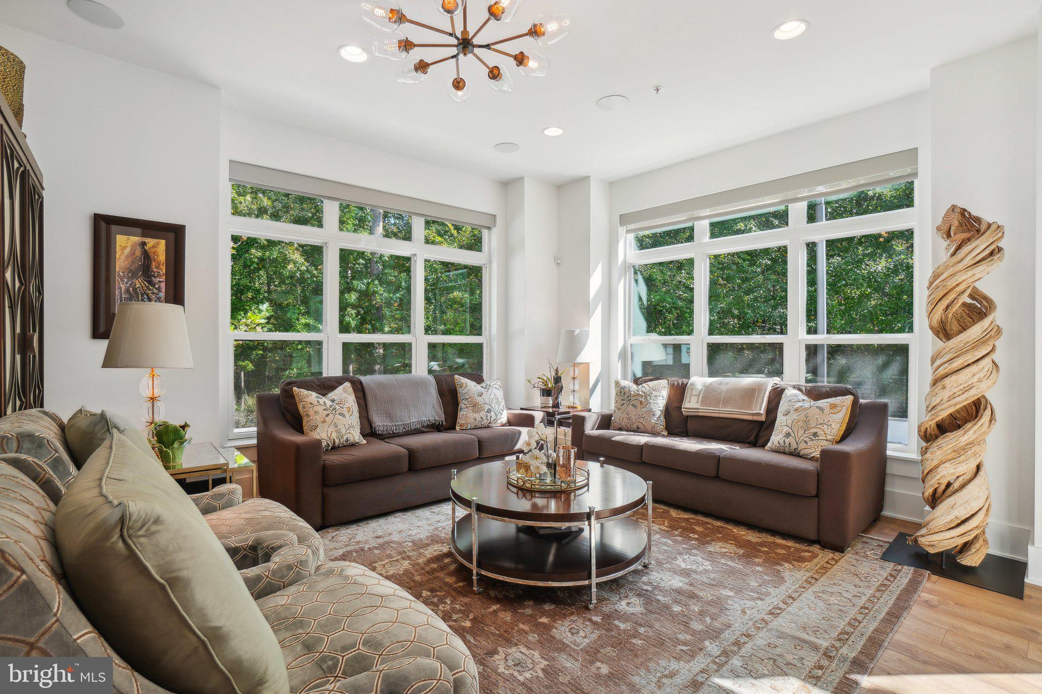 PT ROCKVILLE OUT RES 3 - Residential