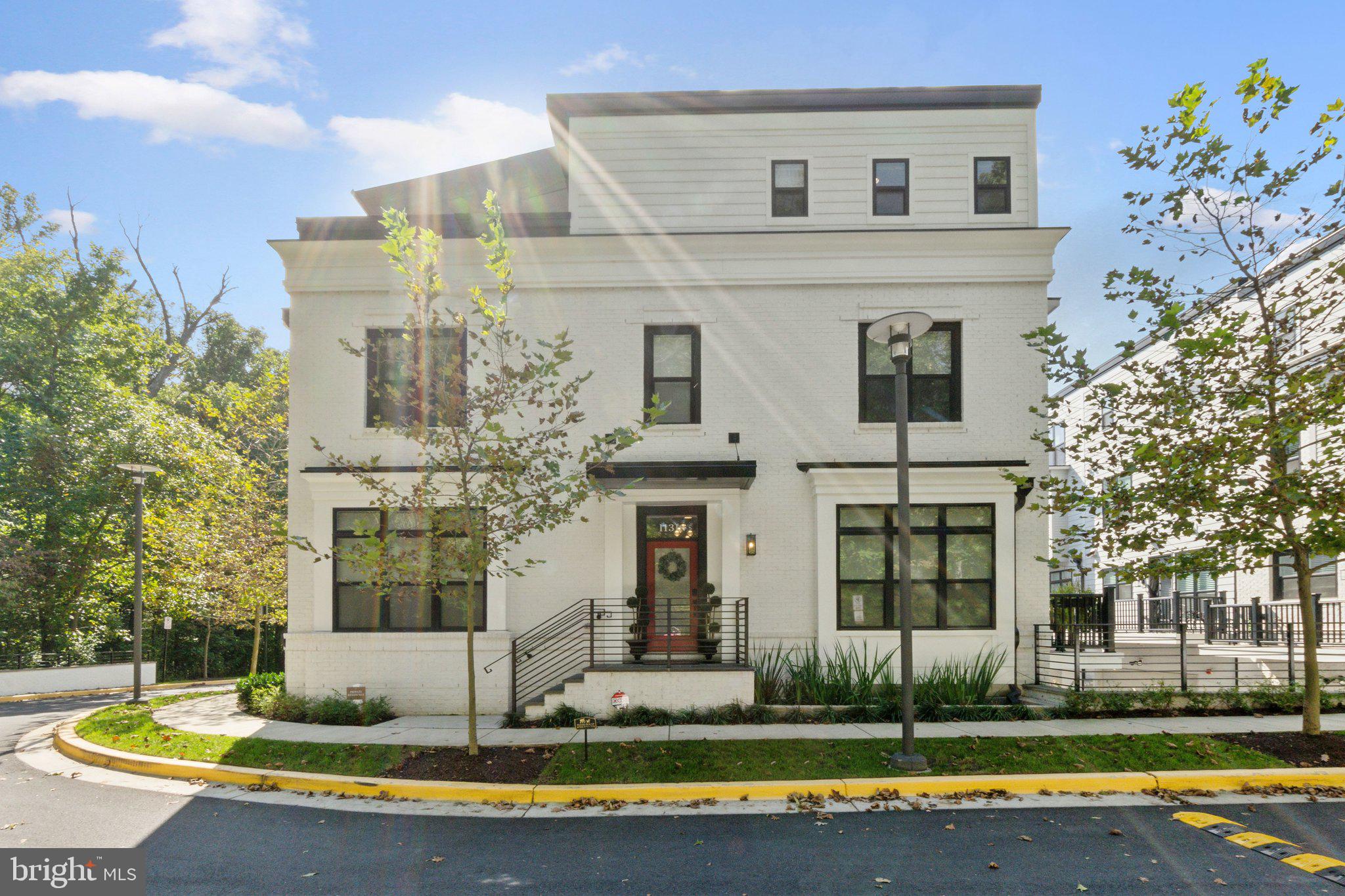 PT ROCKVILLE OUT RES 3 - Residential