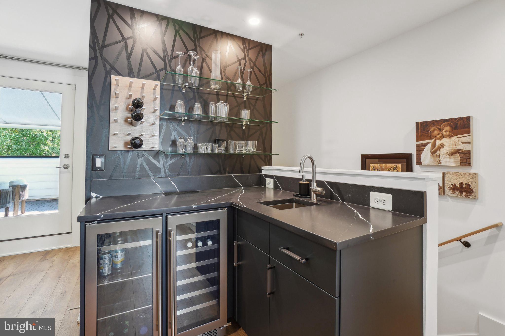 PT ROCKVILLE OUT RES 3 - Residential