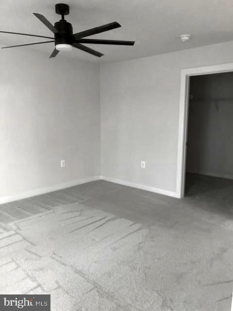 THE LAKES AT MARTINSBURG - Residential Lease