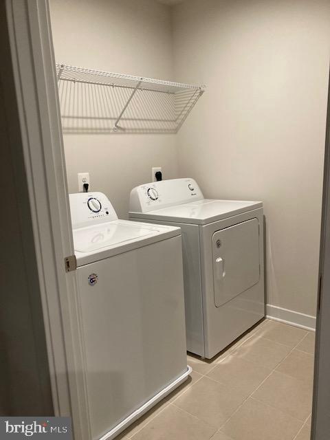 THE LAKES AT MARTINSBURG - Residential Lease