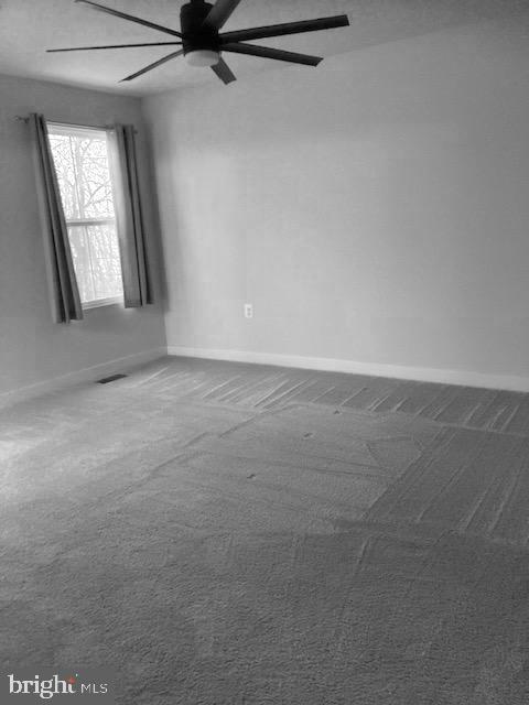 THE LAKES AT MARTINSBURG - Residential Lease