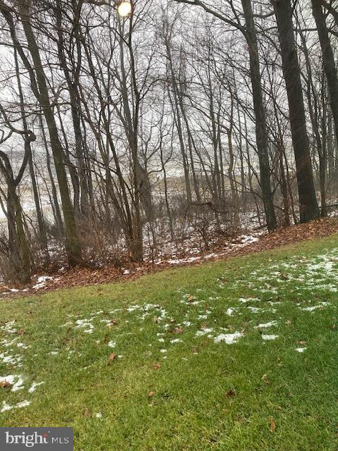 THE LAKES AT MARTINSBURG - Residential Lease