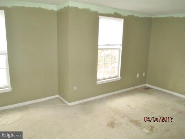 CONSTANT FRIENDSHIP - Residential