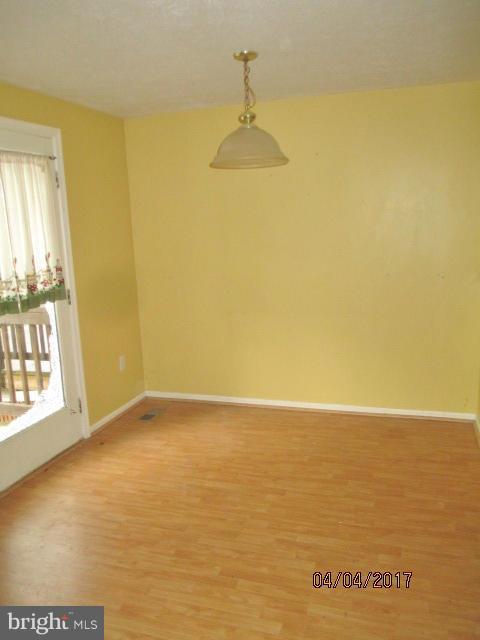 CONSTANT FRIENDSHIP - Residential