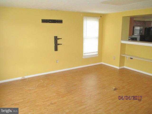 CONSTANT FRIENDSHIP - Residential