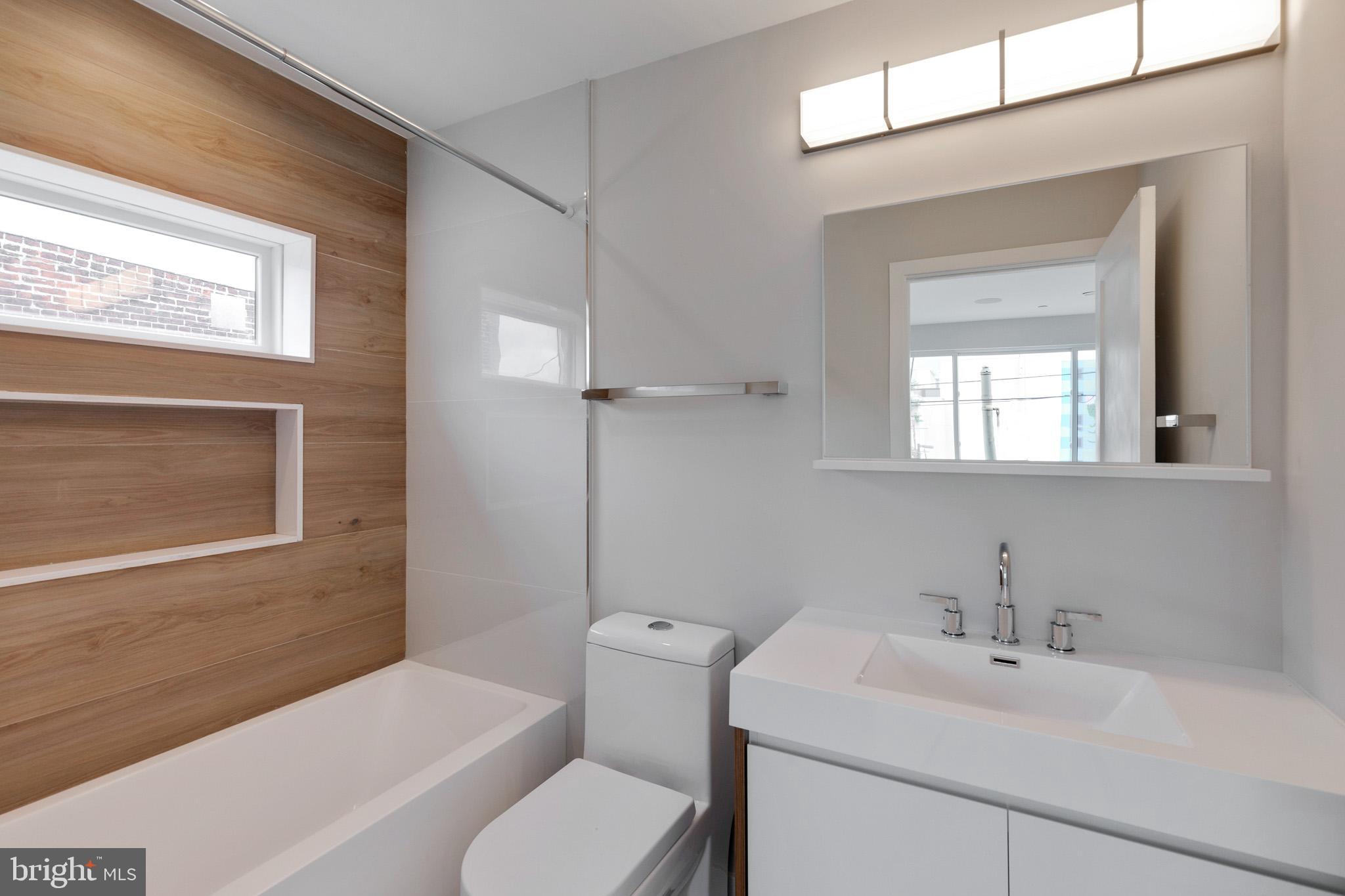 POINT BREEZE - Residential Lease