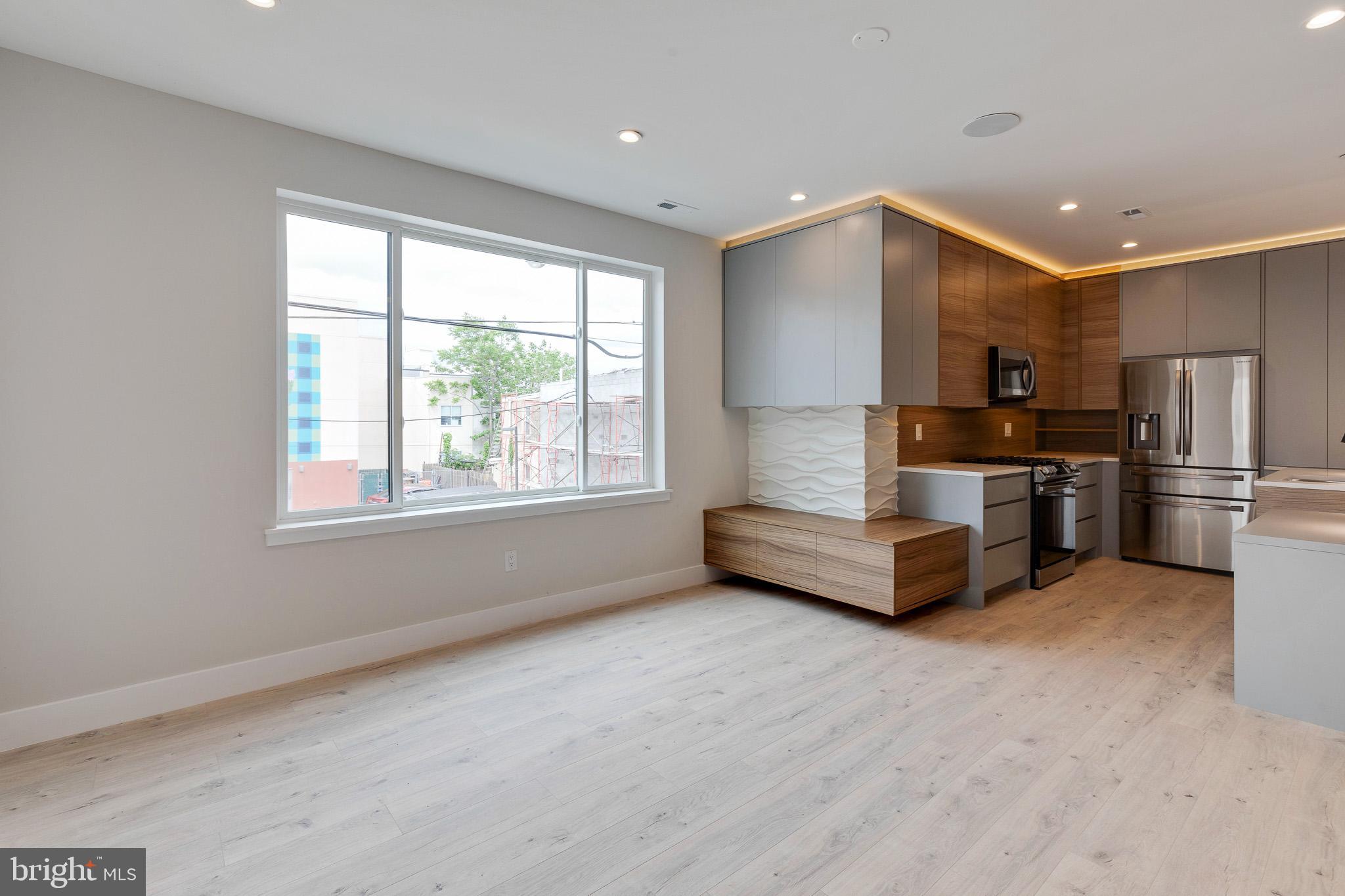 POINT BREEZE - Residential Lease