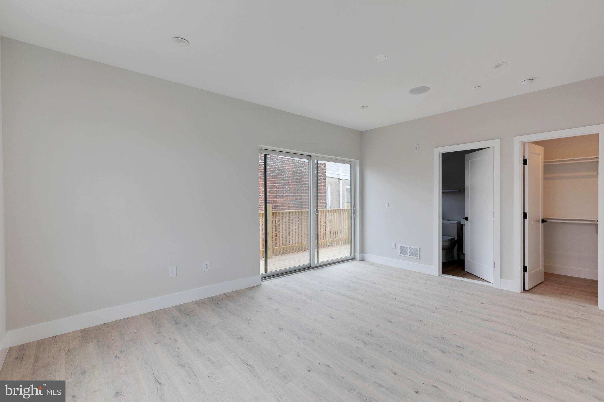 POINT BREEZE - Residential Lease