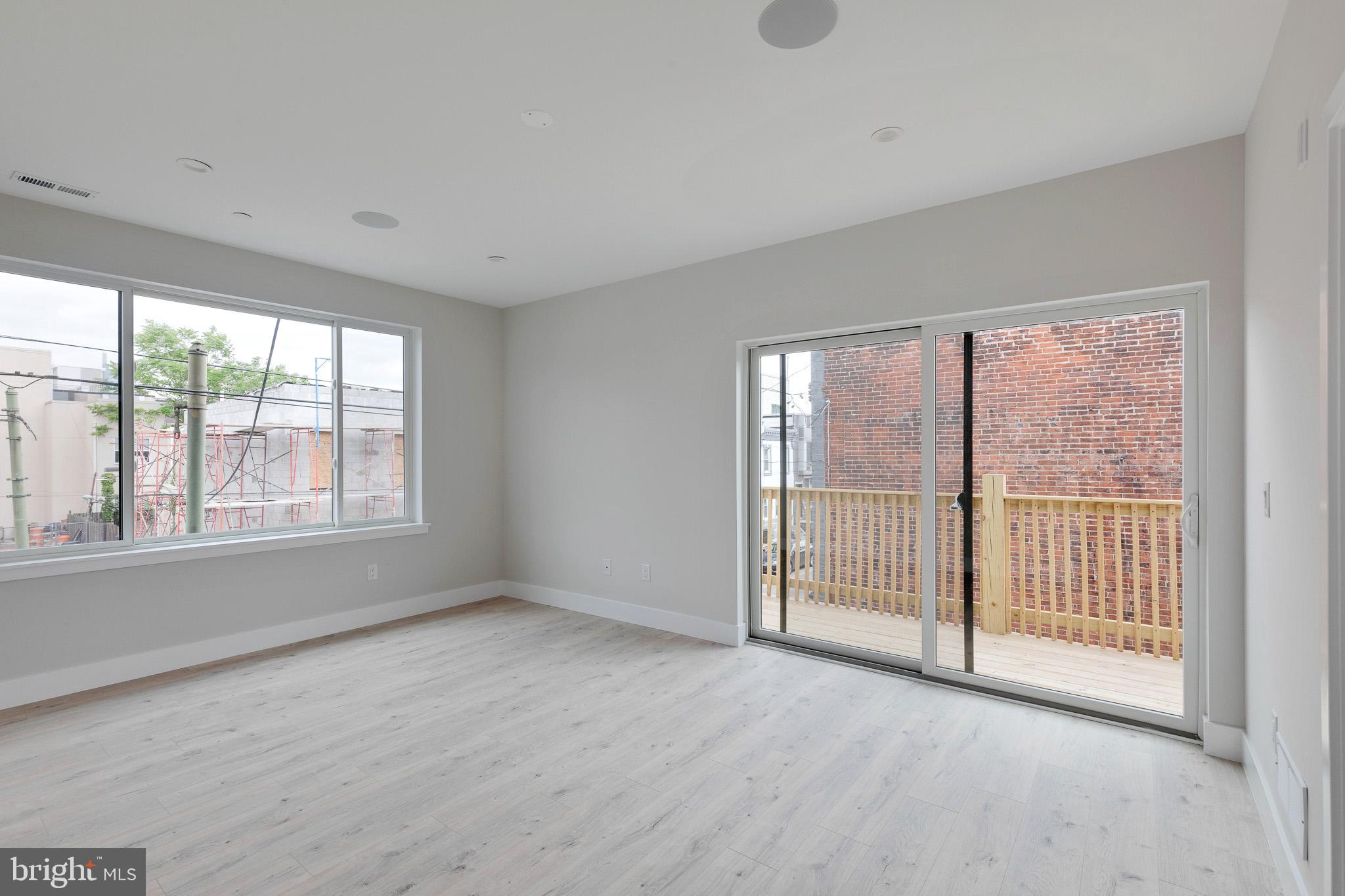 POINT BREEZE - Residential Lease