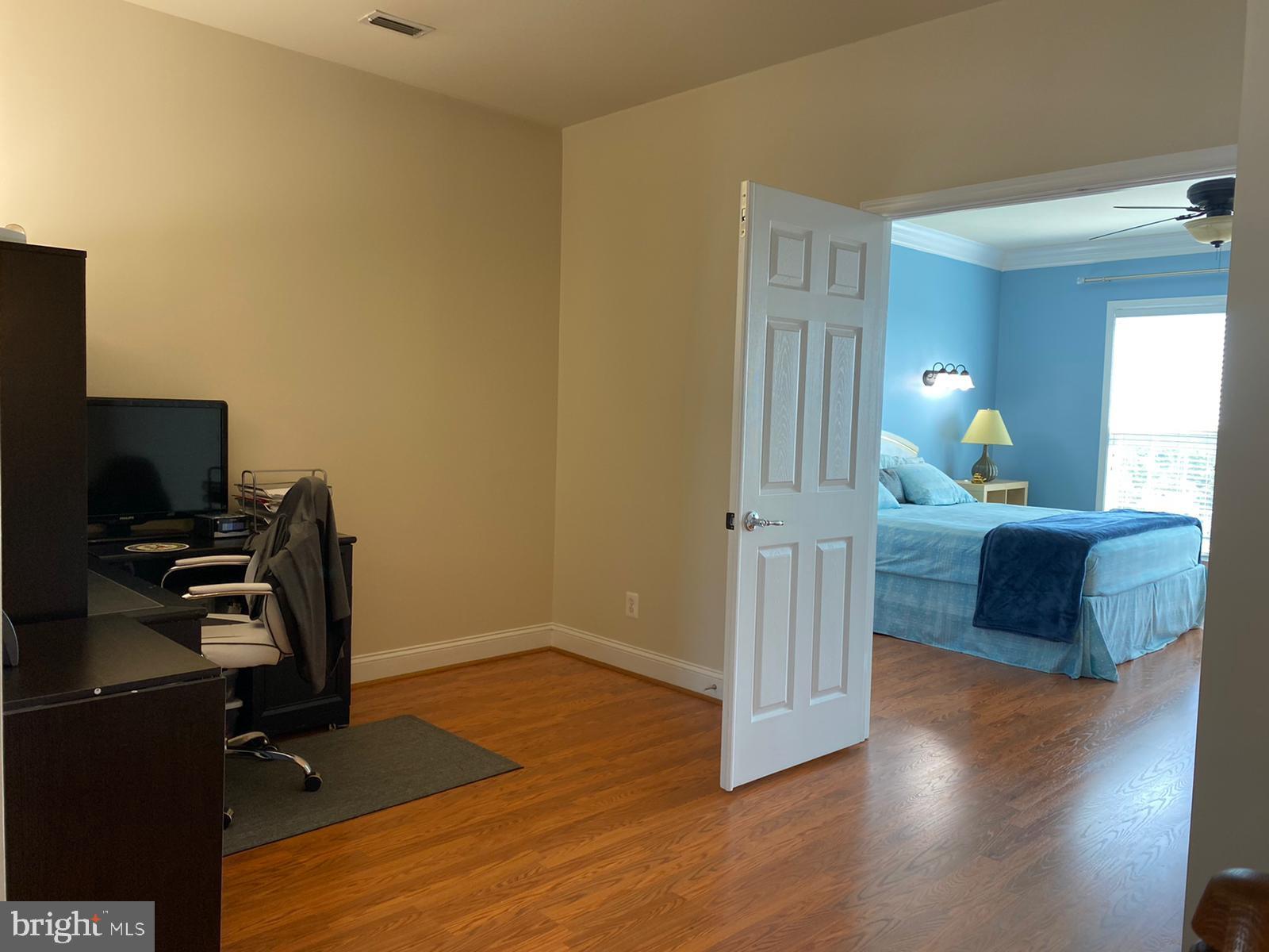 TOWNES AT GOOSE CREEK VILLAGE - Residential Lease