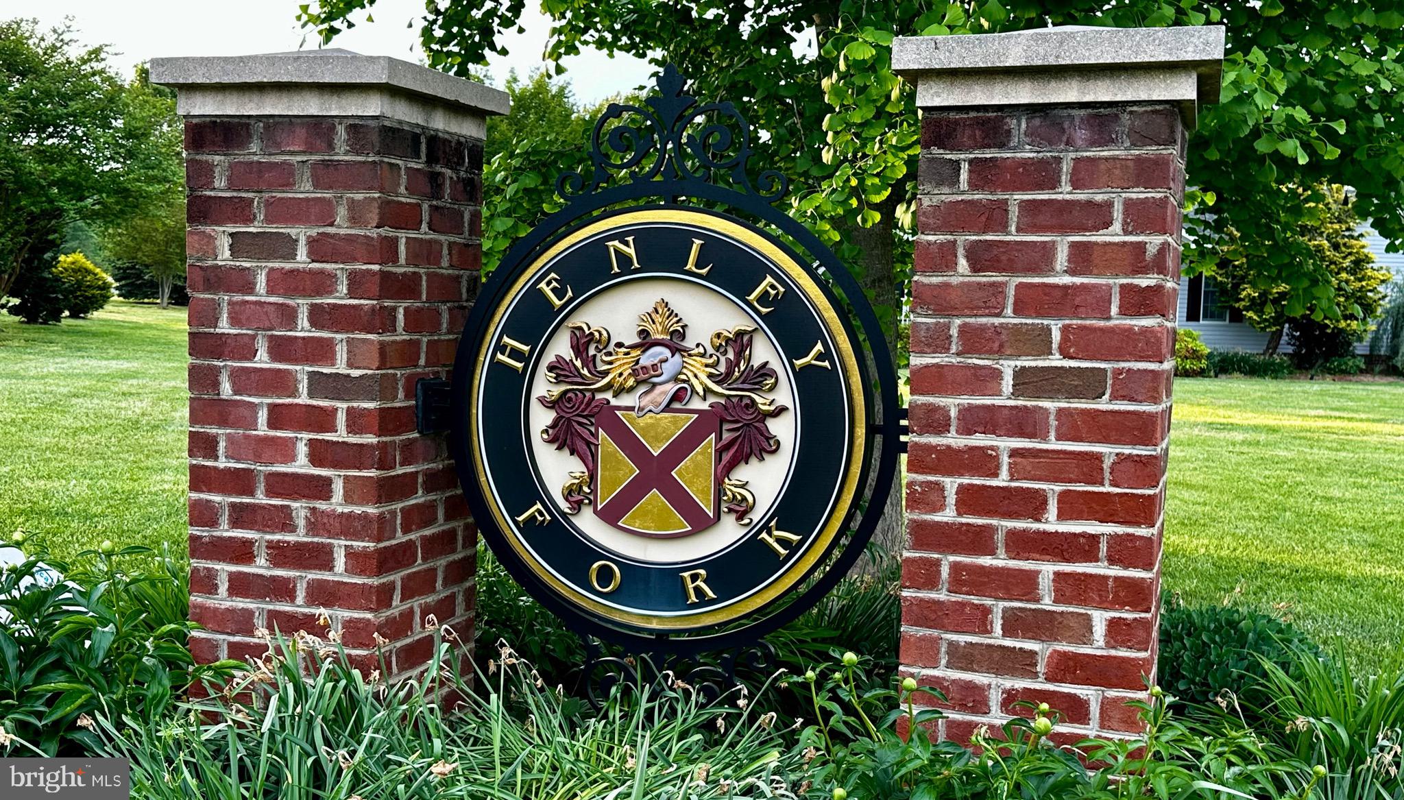 HENLEY FORK - Residential