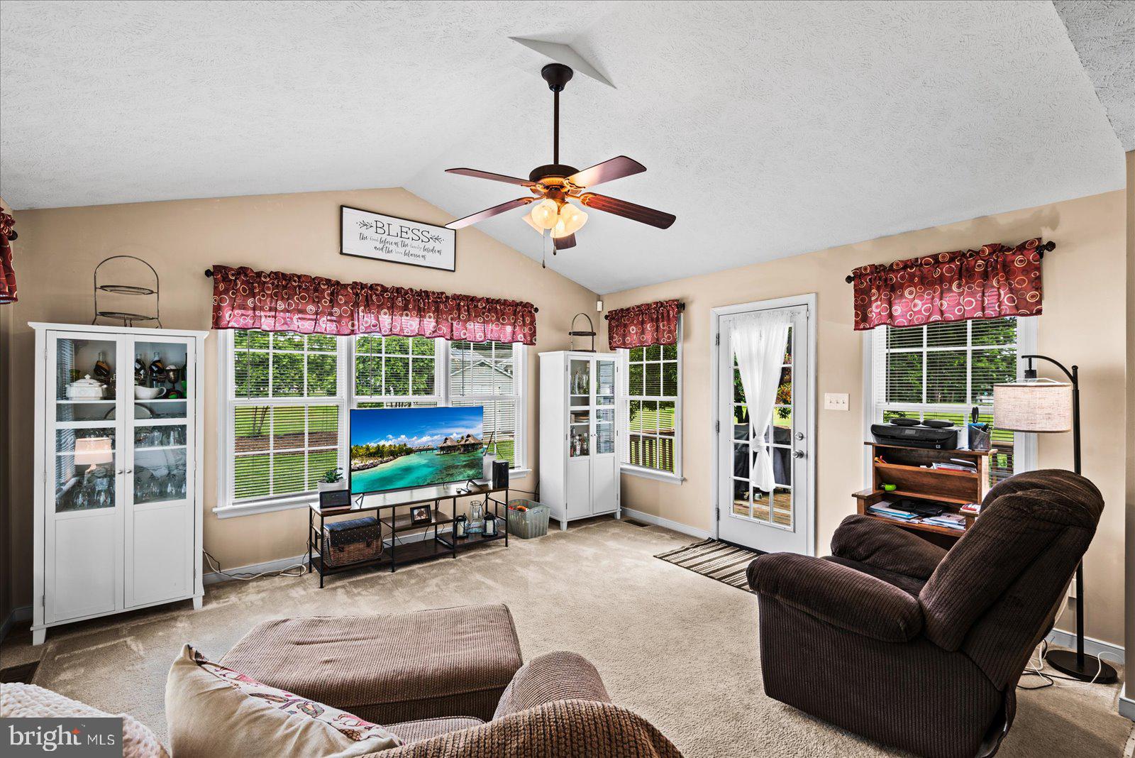 HENLEY FORK - Residential