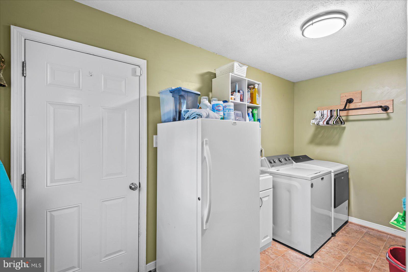 HENLEY FORK - Residential