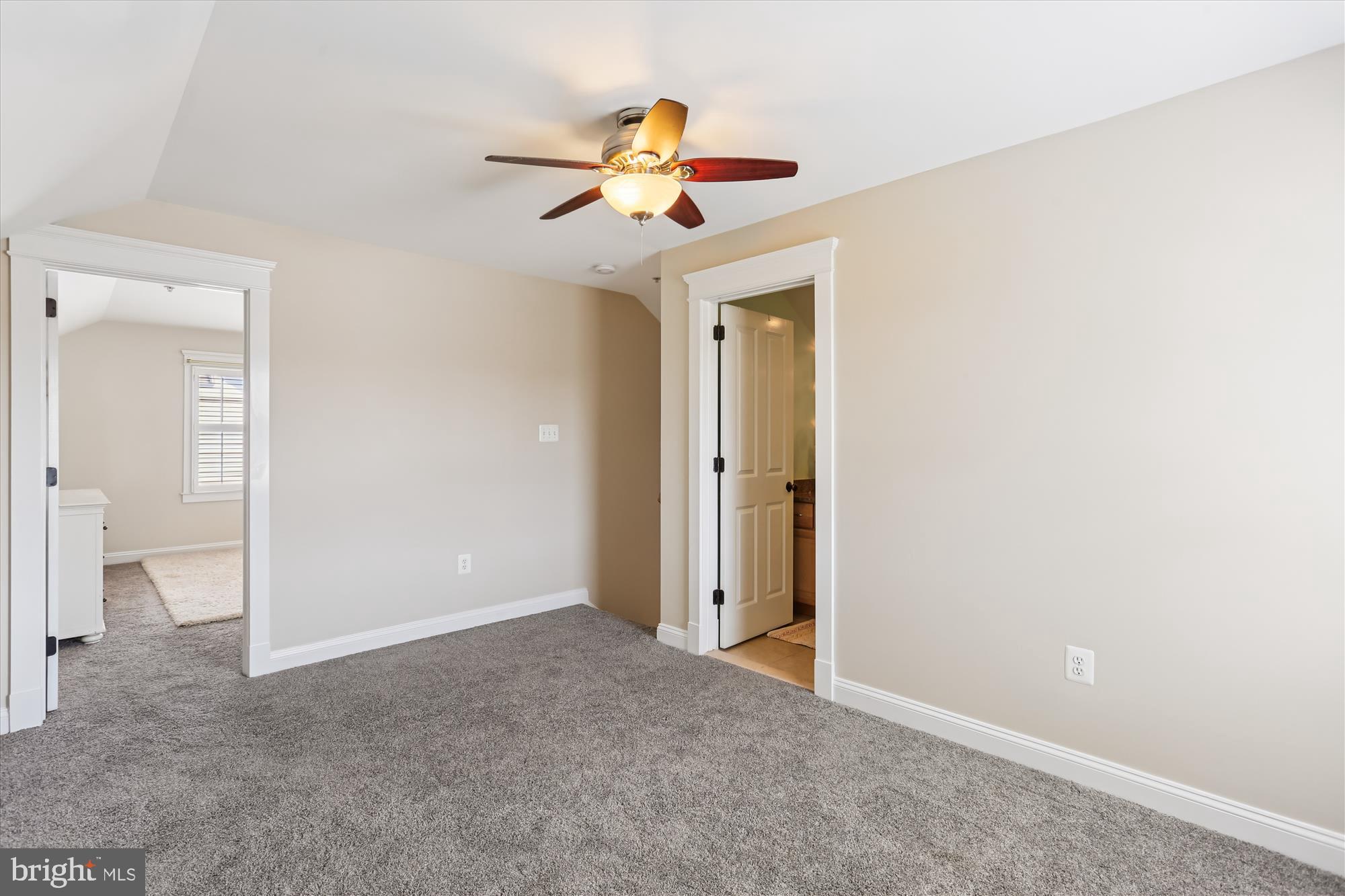 ALTA VISTA - Residential