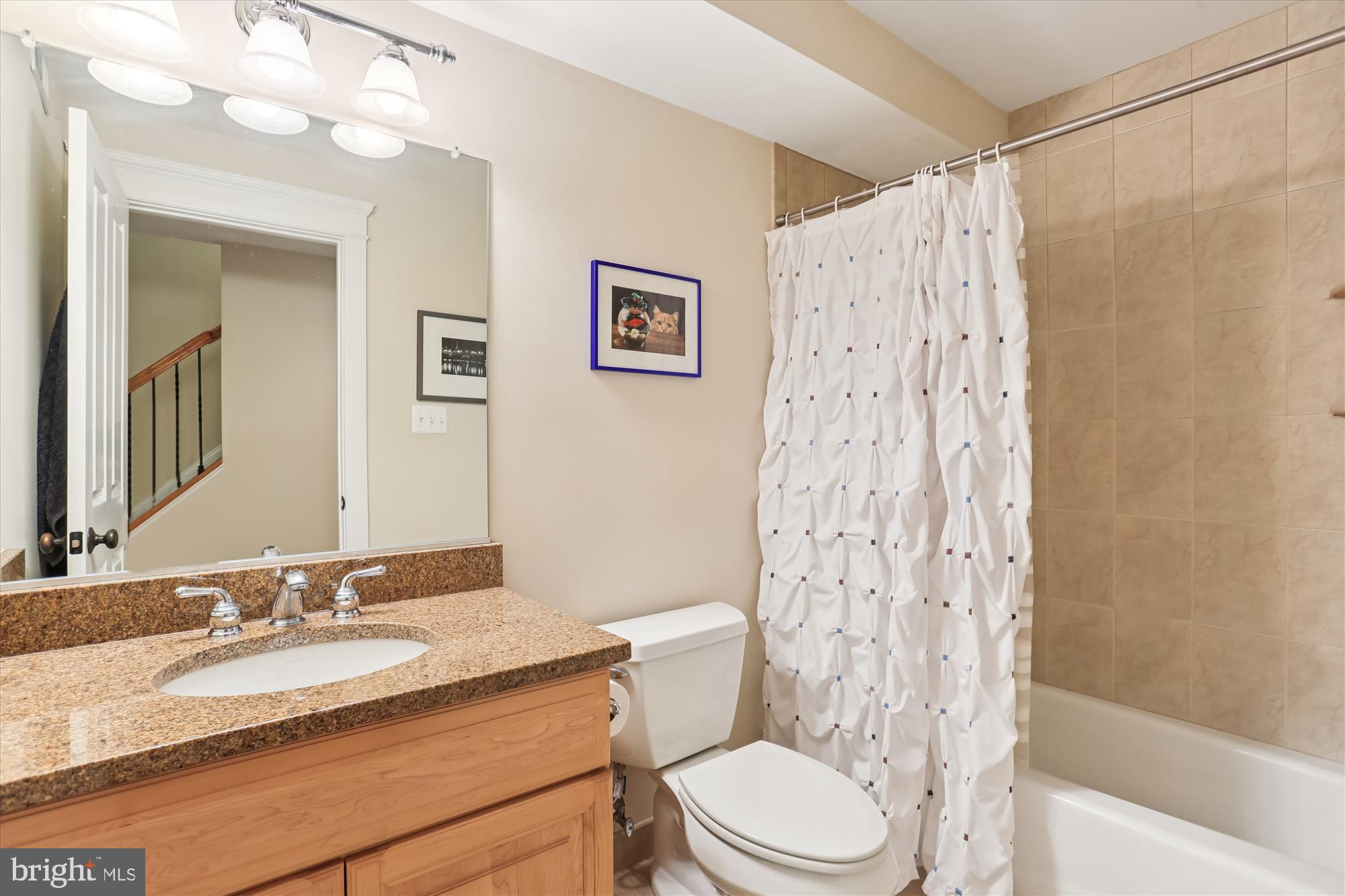 ALTA VISTA - Residential