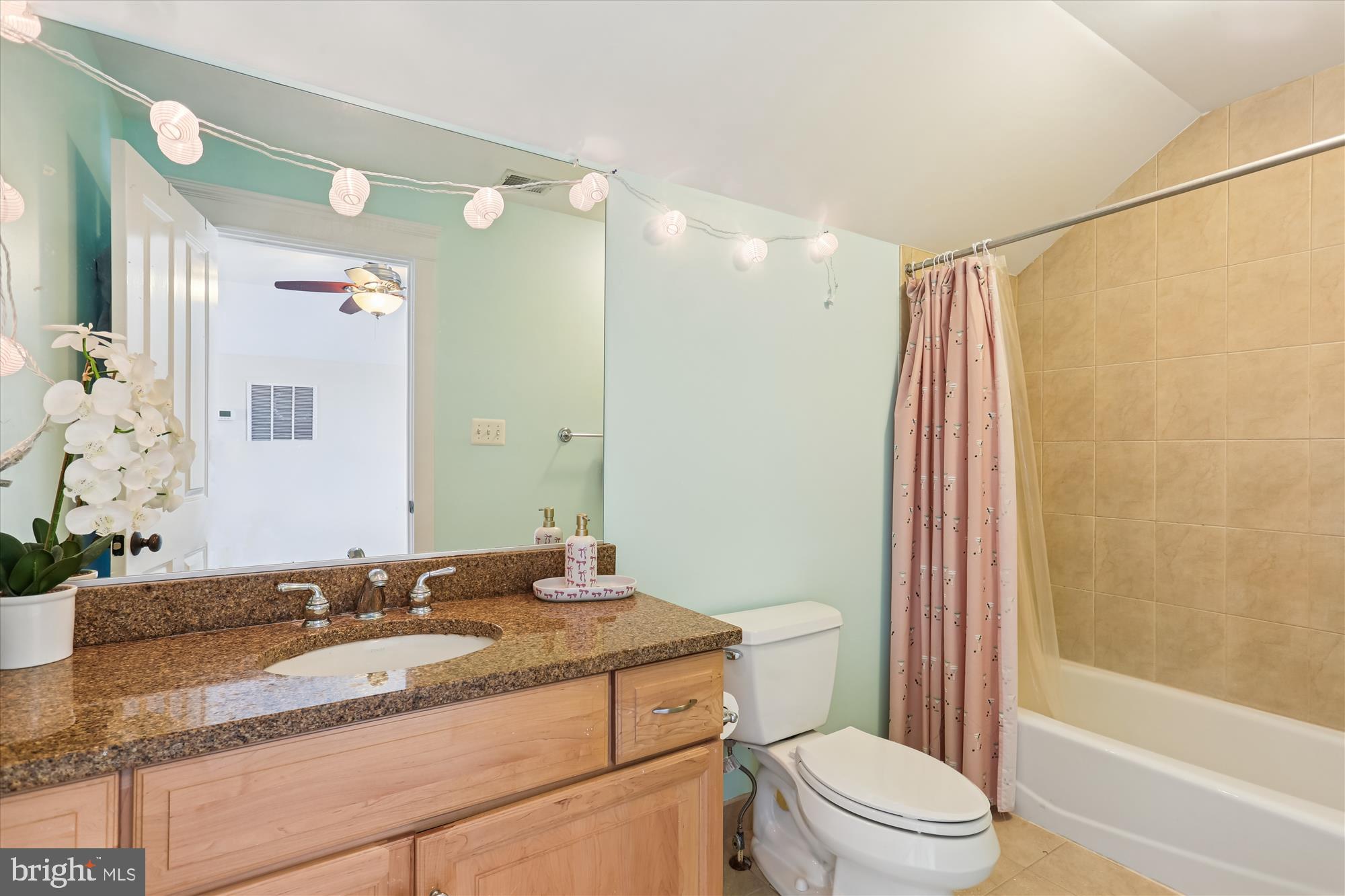 ALTA VISTA - Residential