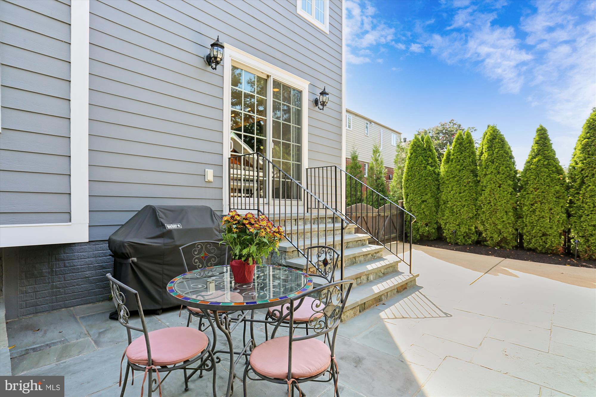 ALTA VISTA - Residential